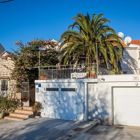 Holiday Katica 1805 בית נופש טרוגיר